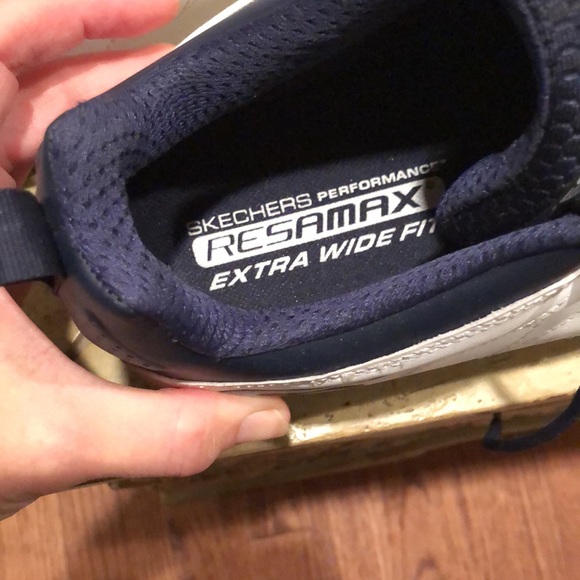 Men’s Sketchers GoGolf - 9.5 Extra Wide Fit - Picture 4 of 8